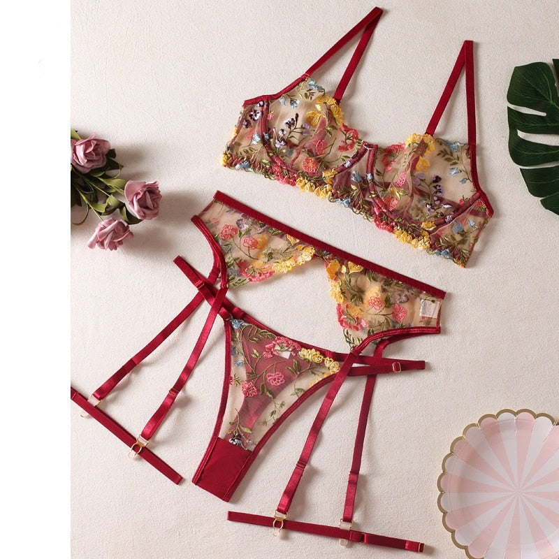 Lencería bordada 4 piezas