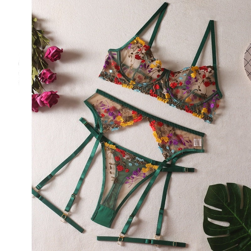 Lencería bordada 4 piezas